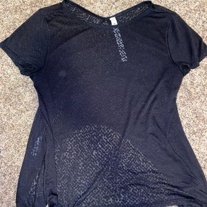 Lulu size 4 burnout tee